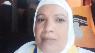 ماتت صائمة بمكة.. وفاة سيدة من الأقصر أثناء أداء العمرة | صور