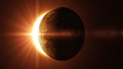 كسوف شمسي كلي يغطى 10 دول عربية.. إليك التفاصيل