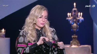 ريم البارودي تمزق ورقة الأسئلة لـ بسمة وهبة على الهواء