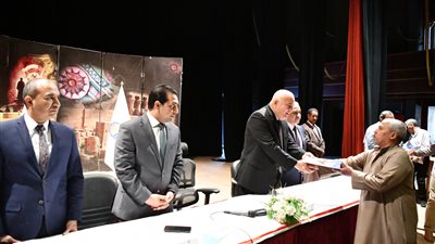  بعد ربع قرن من التعثر.. بدء تسليم عقود مدينة الأمل الجديدة في قنا