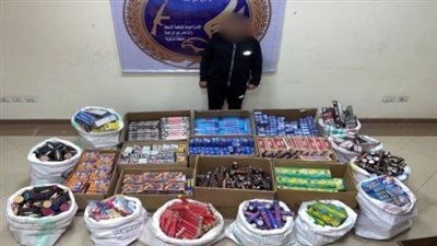 بـ 4 ملايين جنيه.. القبض على تاجر بحوزته 750 ألف قطعة ألعاب نارية قبل عيد الفطر 