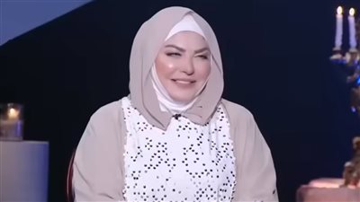 ميار الببلاوي: دعيت على إيناس الدغيدي في الحرم عشان خلتني أصور مشهد جريء في رمضان | فيديو