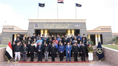 أكاديمية الشرطة تستقبل وفدا من طلبة العربية للعلوم والنقل البحري | صور 