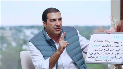 كيف تغتنم اللحظة الحاسمة في ليلة القدر؟.. عمرو خالد يجيب