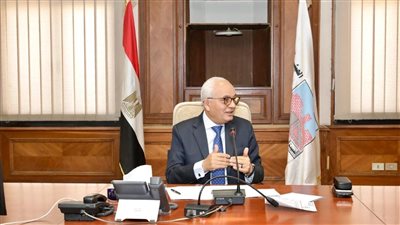 التعليم تشدد على حظر استخدام الهواتف المحمولة في المدارس