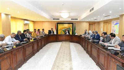 محافظ الفيوم: حملات رقابية وتفتيشية مكثفة على المواقف والمزارات السياحية والأسواق