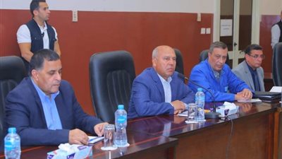 غدًا.. وزير النقل يلتقي عُمال شركة إيرماس لصيانة الجرارات ويكرم المتميزين