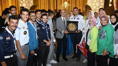 وسط فرحة الطلاب.. أسرة من أجل مصر عين شمس تنظم حفل الإفطار السنوي بحضور رئيس الجامعة