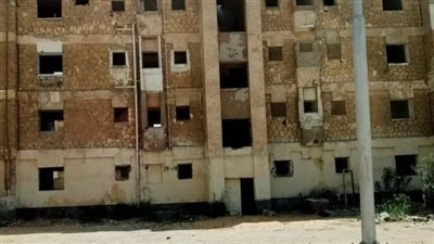إخلاء عمارة سكنية بمدينة فيصل بالسويس بعد تصدعها
