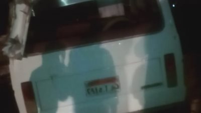 بينهم 6 من أسرة واحدة.. إصابة 8 أشخاص في انقلاب ميكروباص بالطريق الصحراوي الغربي 