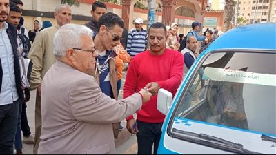 إيقاف وغرامات.. حملة مكبرة على سيارات الأجرة بالبحيرة