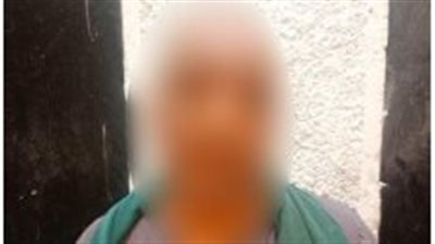 متهور يدهس شخصًا وزوجته وابنتيهما أمام مول شهير بالتجمع الخامس