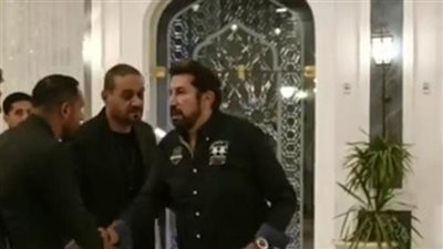 رامي جمال وهاني رمزي يقدمان واجب العزاء في والد الملحن محمد يحيى