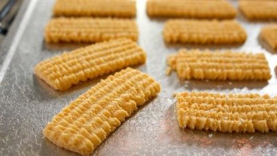 اسعدي أسرتك | طريقة عمل بسكوت النشادر بجوز الهند.. خطوات تحضير مُتقنة 