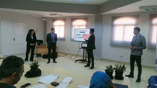 عملية اختيار المتقدمين