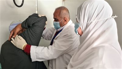 فحص 1478 مواطنا خلال قافلة طبية بقرية الغلالبة بالبحيرة