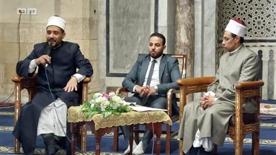 عضو بـ الأزهر للفتوى يكشف وسيلة تساعد المؤمن على التخلص من وقع الأزمات وألم الصراعات