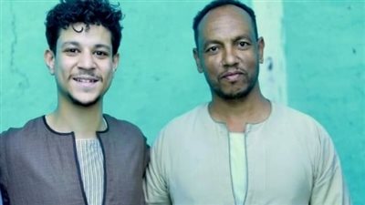 بالجلابية الصعيدي.. الفنان أحمد داش يقضي العيد بإسنا جنوب الأقصر | صور