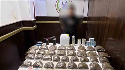 استروكس وهيروين.. القبض على عاطل بتهمة تصنيع المواد المخدرة بمدينة نصر 