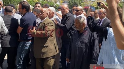 تشييع جثمان الراحل فتحي سرور إلى مثواه الأخير بحضور جمال مبارك وزكريا عزمي