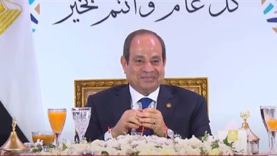 الرئيس السيسي يهنئ مسلمي مصر بالخارج بمناسبة عيد الفطر