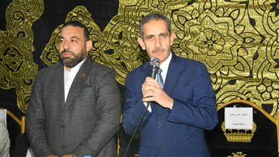 محافظ الغربية يكرم 30 من حفظة كتاب الله وأهالي الشهداء والموظفين المثاليين بقرية صالحجر في بسيون