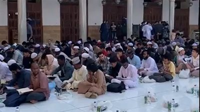 6000 وجبة.. الأزهر ينظم أكبر مائدة إفطار جماعية للطلاب الوافدين| بث مباشر