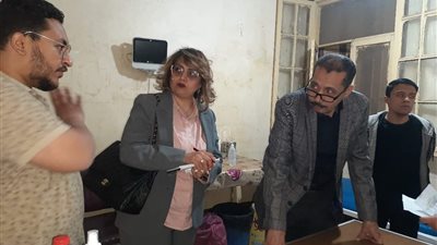 لتغيبهم عن النوبتجية الليلية.. وكيل صحة سوهاج يحيل 7 أطباء وفني أشعة بمستشفى جرجا العام للتحقيق العاجل|صور