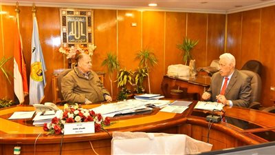 محافظ أسيوط: بدء صرف منحة عيد الفطر لـ4945 عاملا غير منتظم لمدة شهر