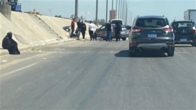 عودة الحركة المرورية بطريق الخانكة عقب حادث تصادم 