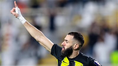 بنزيما يقود الاتحاد ضد الفتح في الدوري السعودي