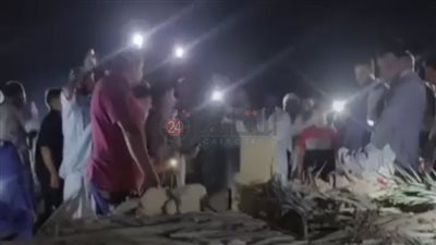 تشييع جثمان السيدة المقتولة على يد شقيقه ضرتها في الفيوم| صور