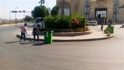 تجهيز الحدائق والمسطحات الخضراء وساحات صلاة العيد بأسوان