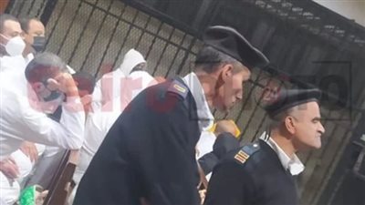 المشدد لمستشار وزير التموين وتغريمه 1.5 مليون جنيه و14 ألف دولار لإدانته بجرائم حجب السلع والرشوة | بث مباشر