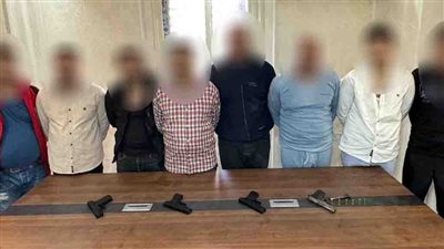 انتحلوا صفة ضباط شرطة.. القبض على المتهمين بخطف مقاول في النزهة