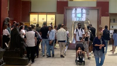 إقبال كبير من الزائرين على المتحف المصري بالتحرير في ثالت أيام عيد الفطر| صور