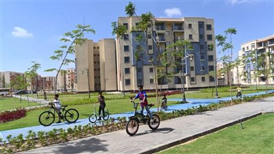 رئيس الوزراء ووزير الإسكان يسلّمان اليوم عقود وحدات سكن لكل المصريين للمستفيدين بحدائق العاصمة