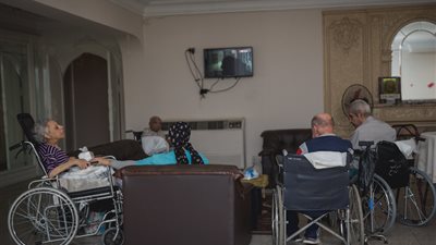 بنص القانون.. 500 ألف جنيه غرامة إنشاء مؤسسة لرعاية كبار السن دون تصريح