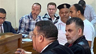 دفاع حبيبة الشماع: السائق المتهم متحرش وحشاش وقليل الأدب وحسبي الله ونعم الوكيل| فيديو 