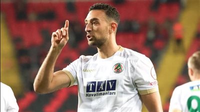 شوبير يكشف موقف كوكا من الانضمام لـ الأهلي.. ويوجه رسالة إلى محمد صبحي