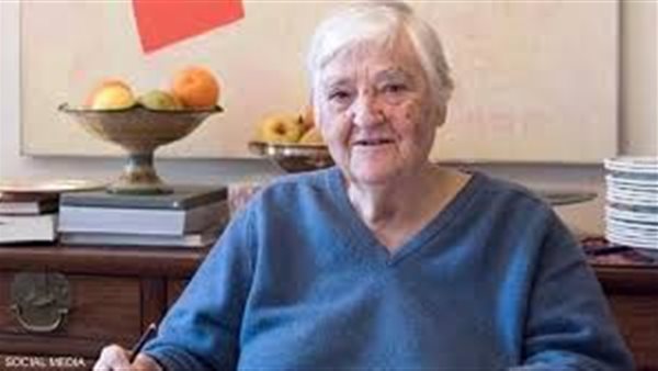 ايتيل عدنان