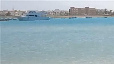 رغم ارتفاع درجات الحرارة.. خلو شواطئ طور سيناء من المصطافين والزائرين| بث مباشر 