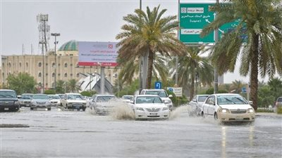 منخفض جوي جديد وأمطار شديدة الغزارة تضرب عمان