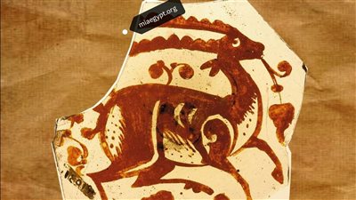 متحف الفن الإسلامي يعرض كسرة من الزجاج تعود إلى العصر الفاطمي