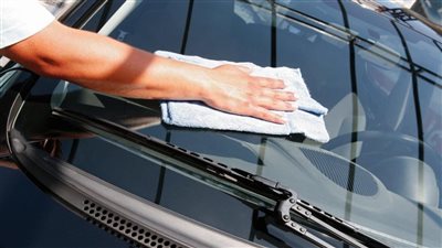 6 نصائح للحفاظ على زجاج السيارة خلال فصل الصيف