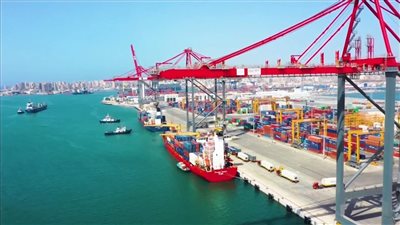 لتسريع وتيرة الإفراج الجمركي.. وزير الاستثمار يوجه بالاستفادة من مزايا منصة النافذة الواحدة