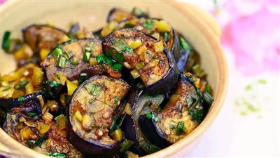 جربي الخلطة المطبوخة.. طريقة عمل الباذنجان المخلل المقلي بوصفة جديدة