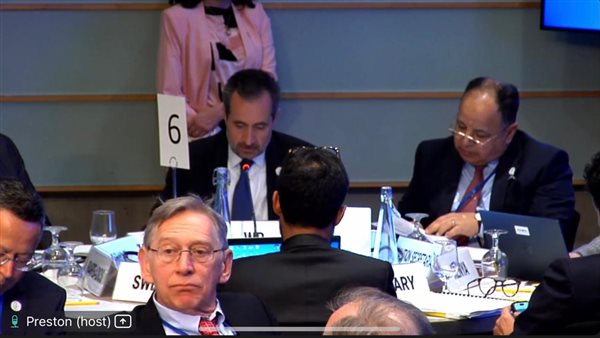 وزير المالية خلال