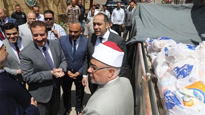 توزيع 4 أطنان سكر وأرز من صكوك الإطعام الخاصة بالأوقاف في المنوفية