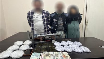 بحوزتهم مخدرات وسلاح.. ضبط 4 متهمين في حملة أمنية بالدقهلية والجيزة 
